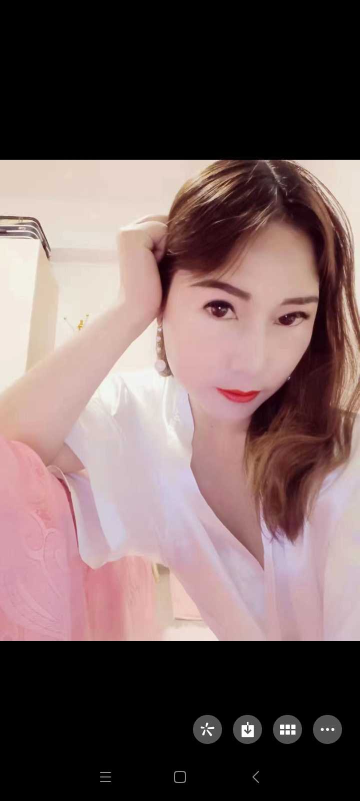 风韵犹存的少妇