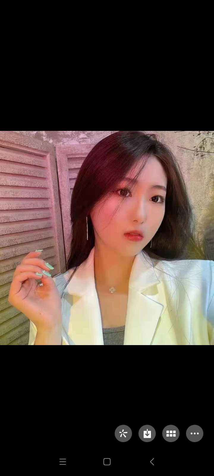 清纯耐看型的妹子