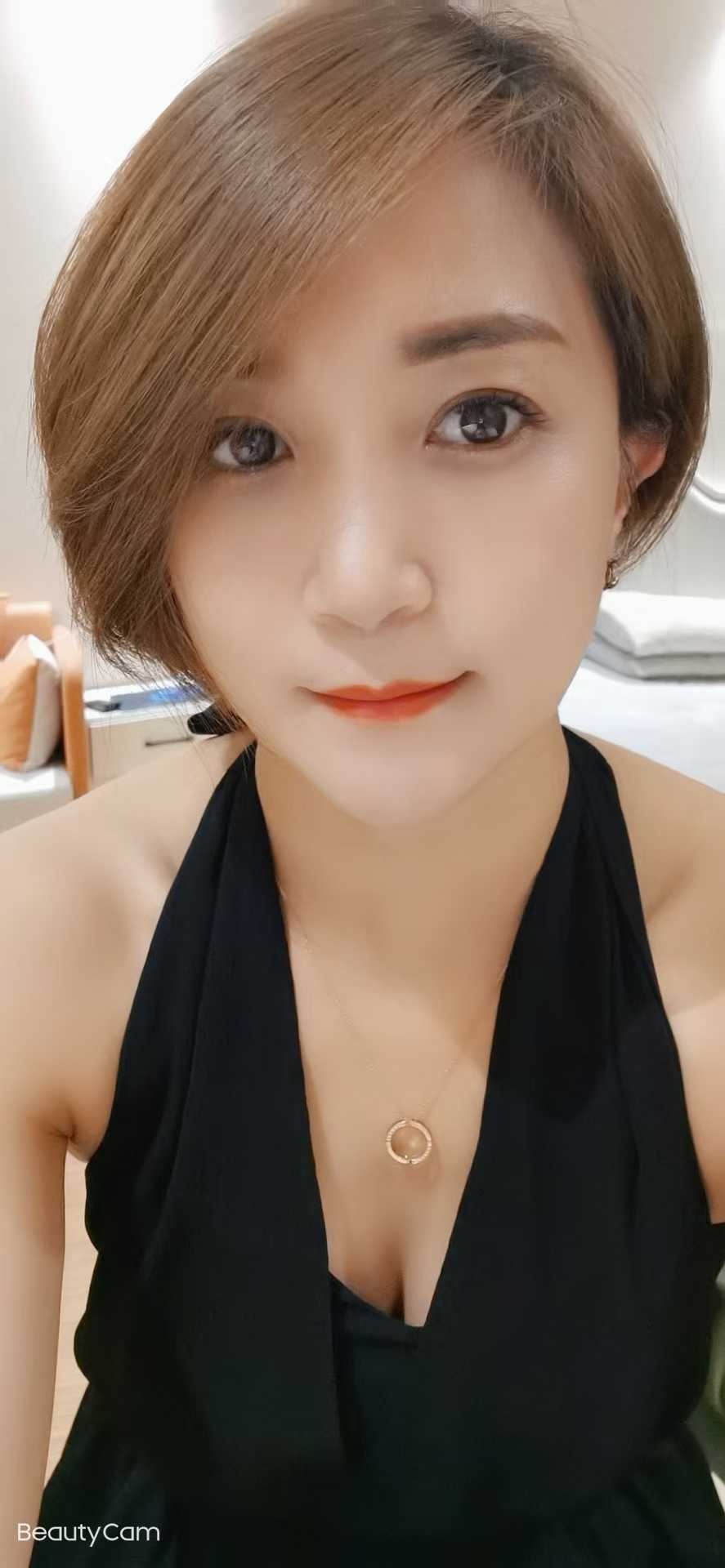 余杭区气质短发兼职少妇