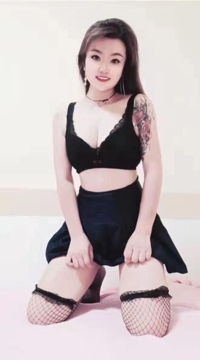 深圳大胸美女夕夕