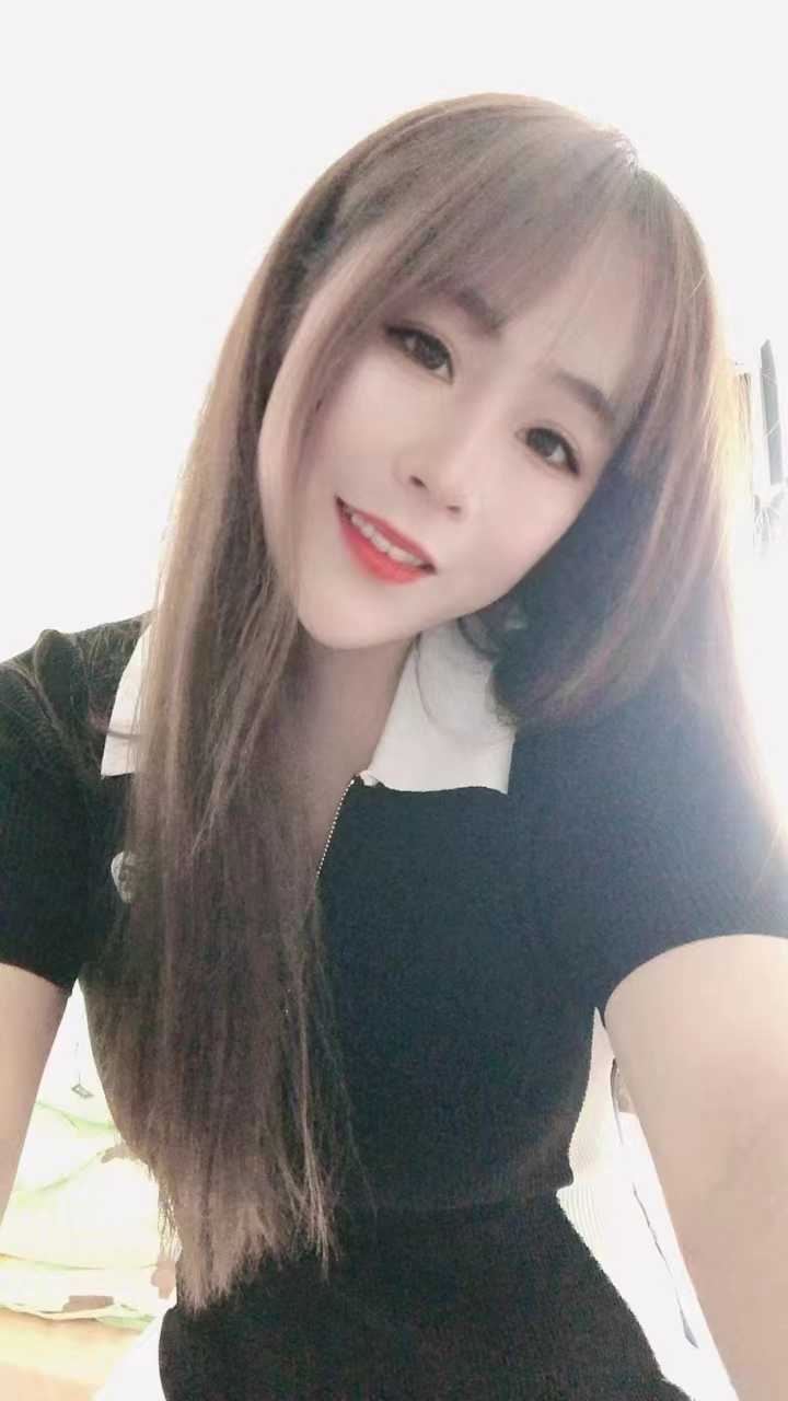 长腿95后妹妹，人照无差