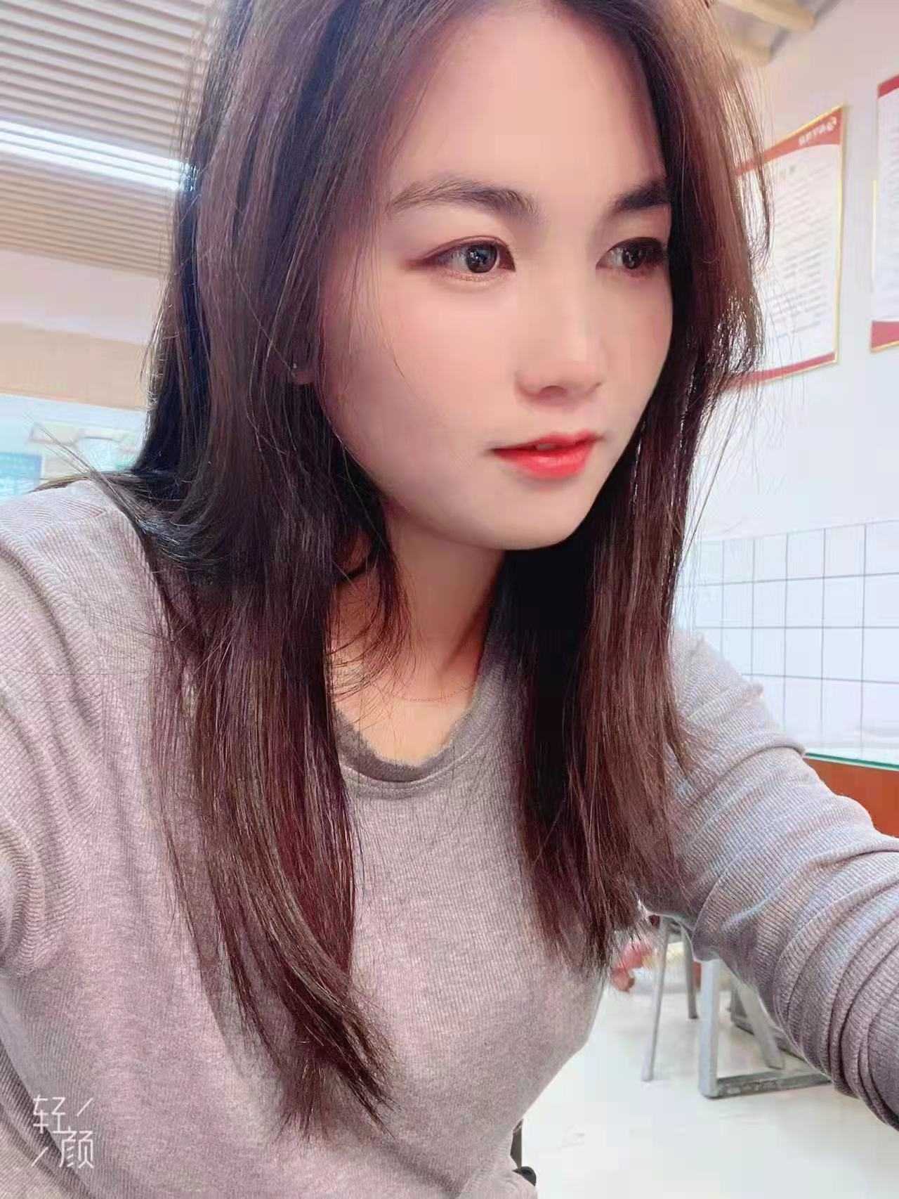 有点清纯的sao妹子，服务给力