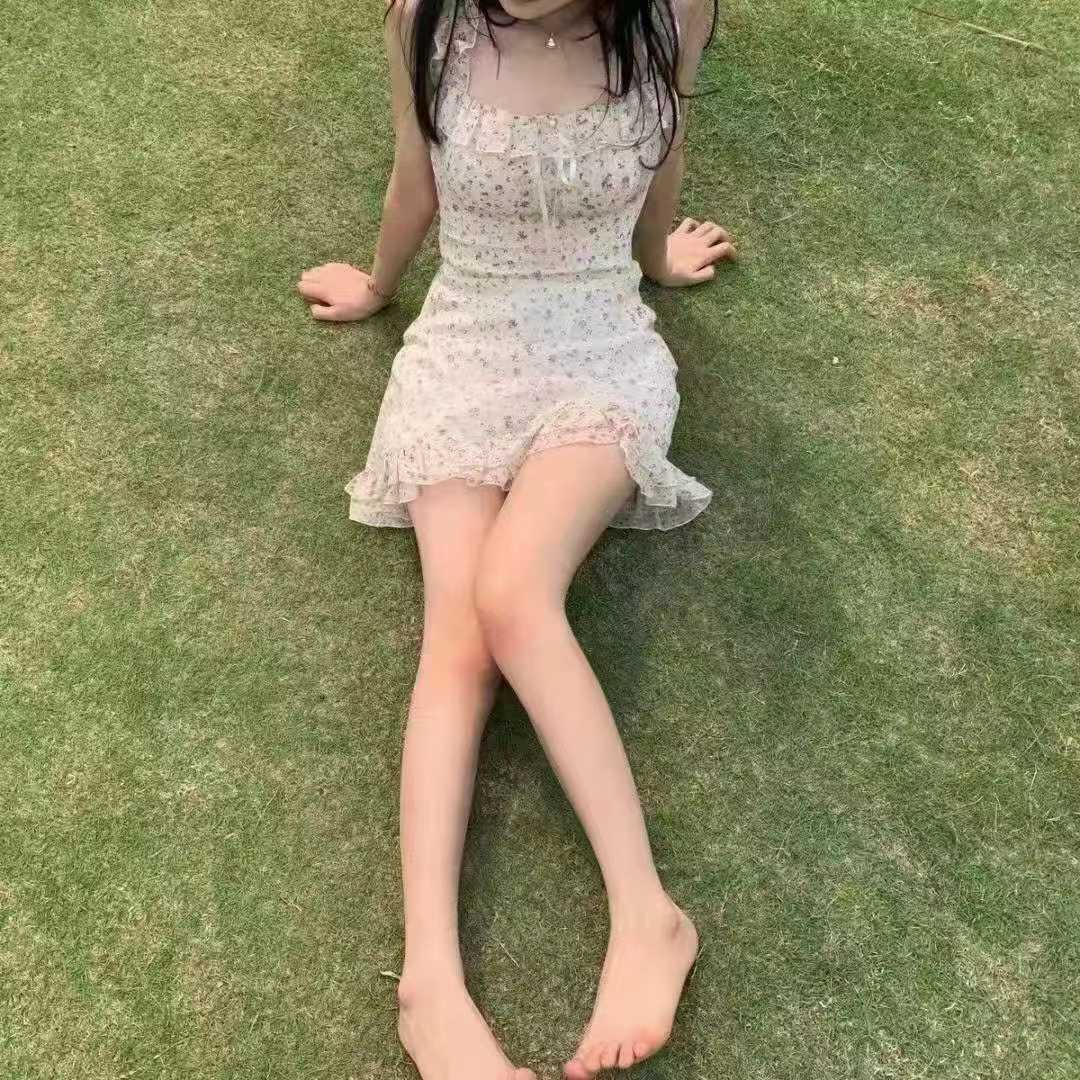 抓龙筋的小姐姐