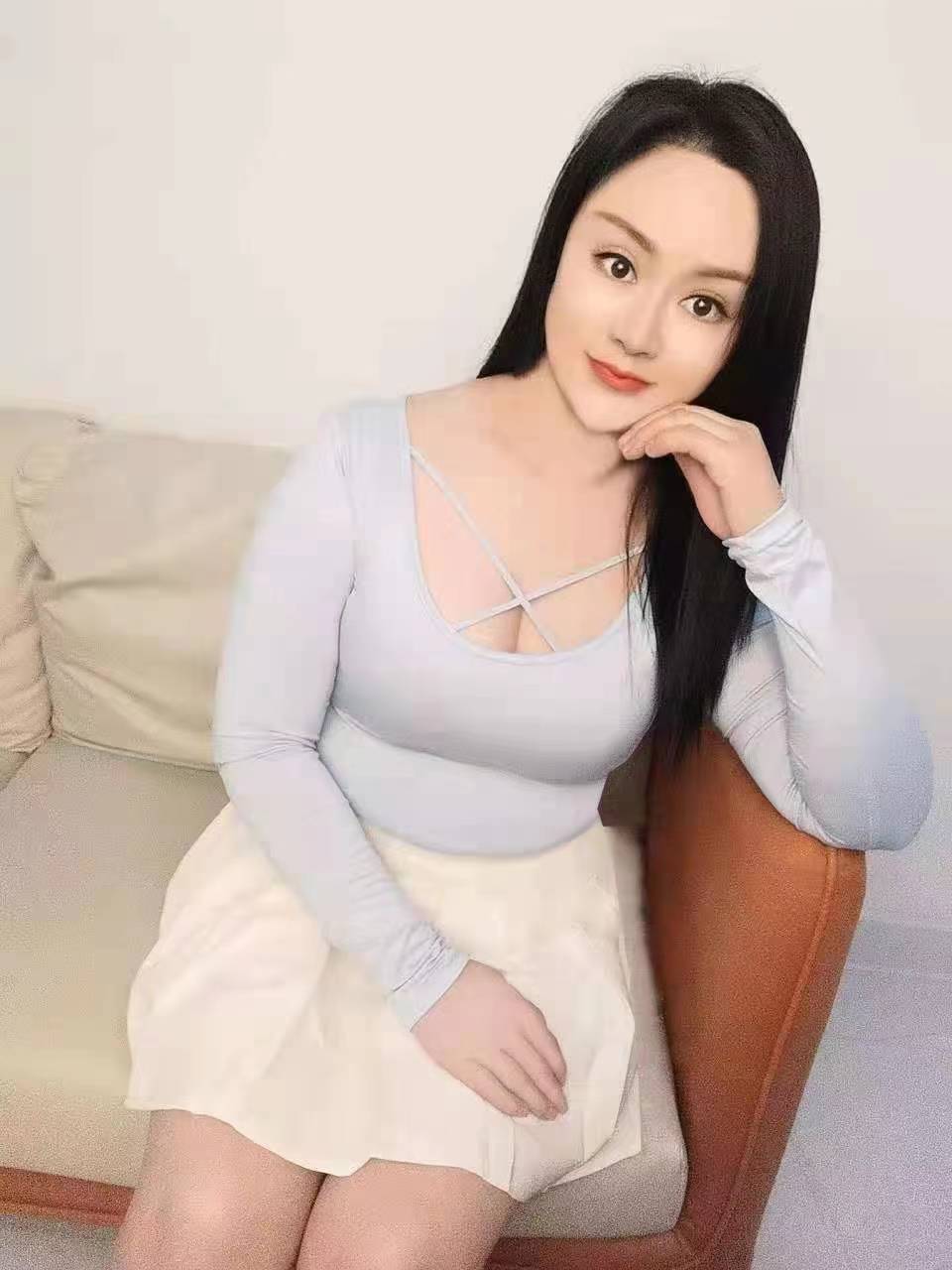 服务多多的少妇