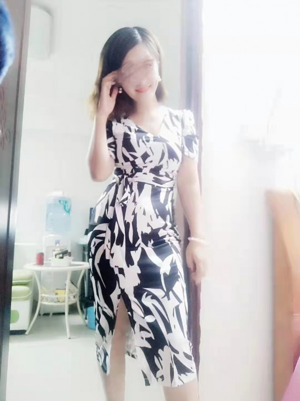 龙岗爱联胸很挺的sao妇