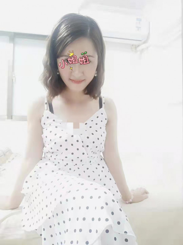 龙岗爱联胸很挺的sao妇