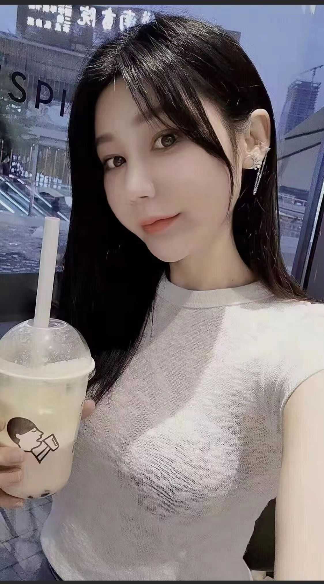 清纯耐看型美女