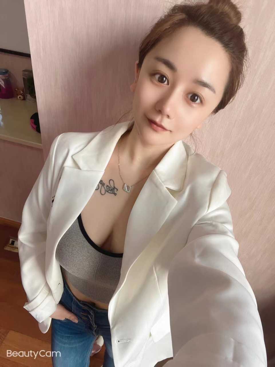 性感筱筱老师黑丝大长腿