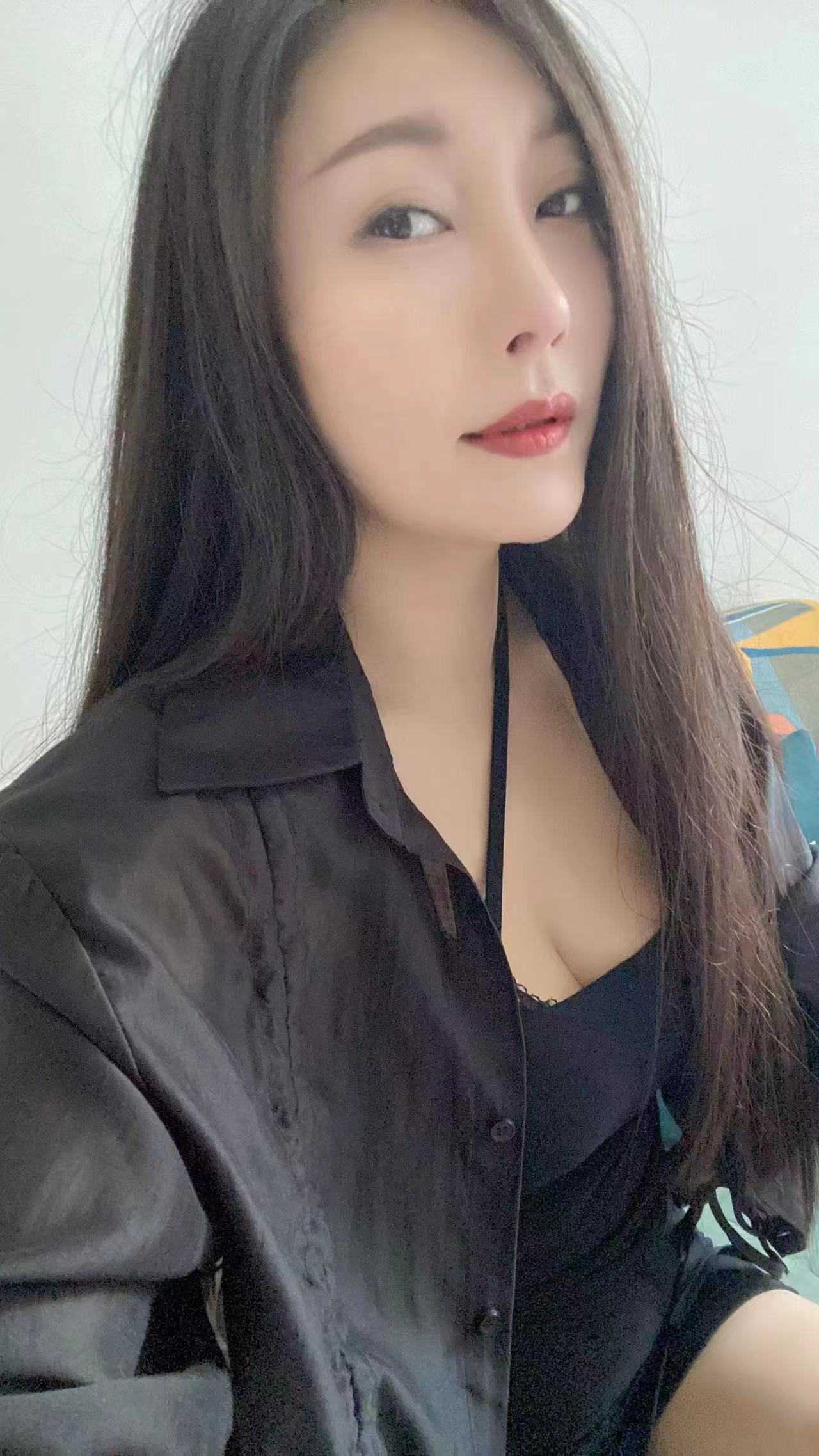 姿势很多的性感少妇