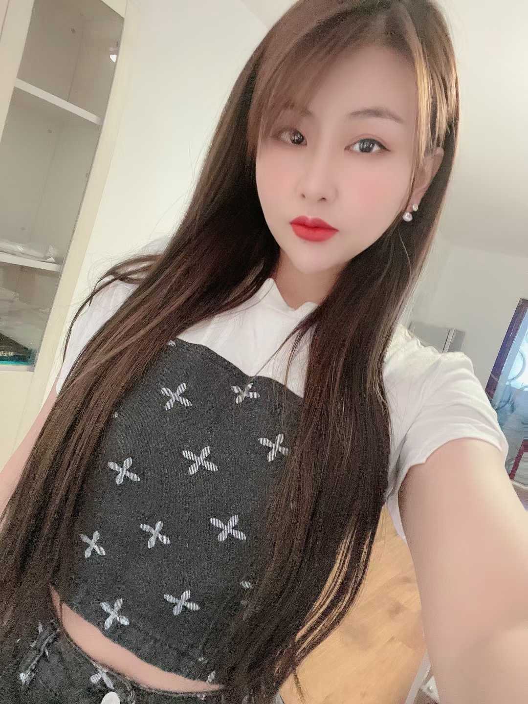 天津市河北区的一个妹子