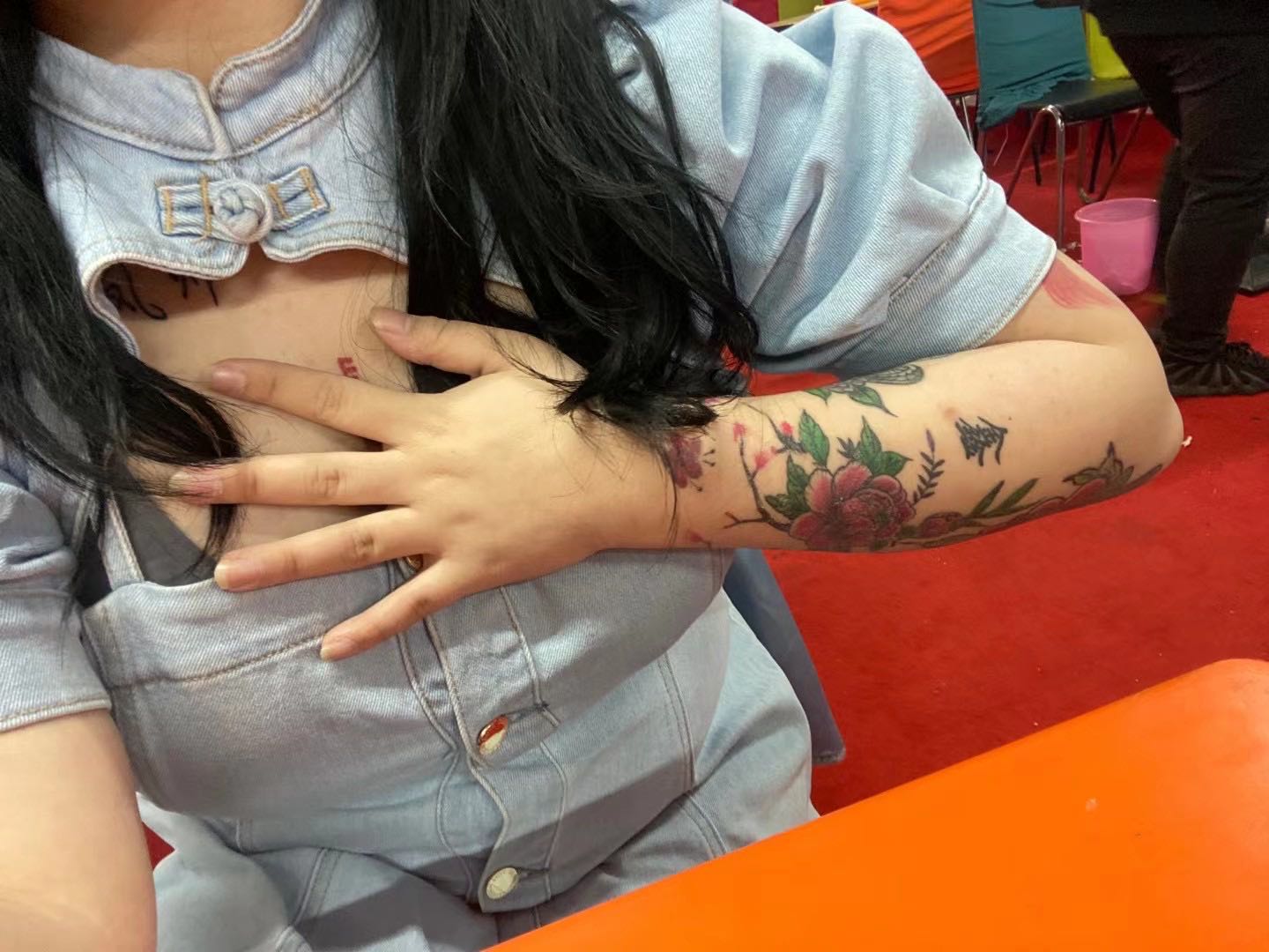 分享一个道外区大胸妹子