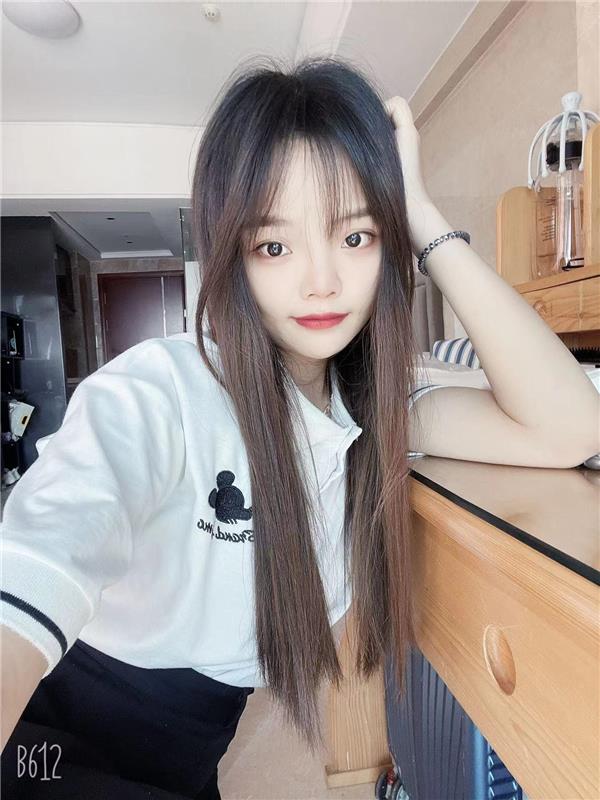 可爱清秀，态度温柔，价格实惠