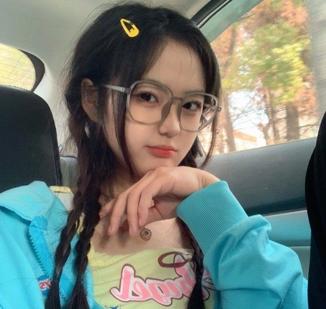 00后小嫩妹，可爱乖巧