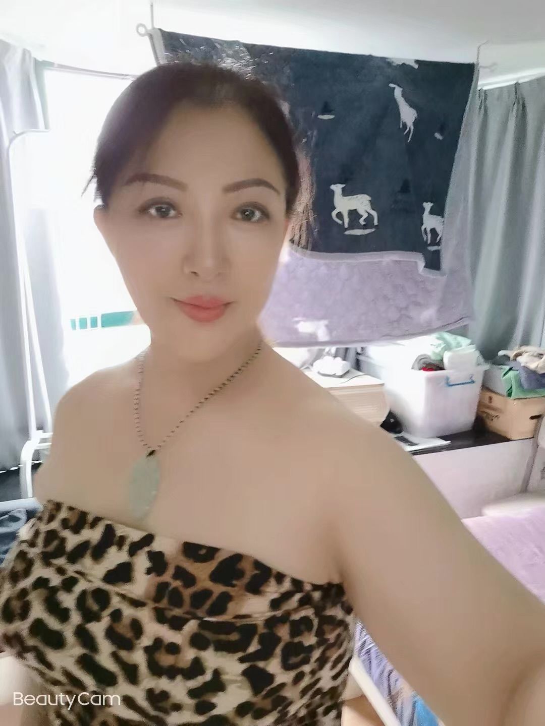 风韵熟女一枚，很不错，值得一去