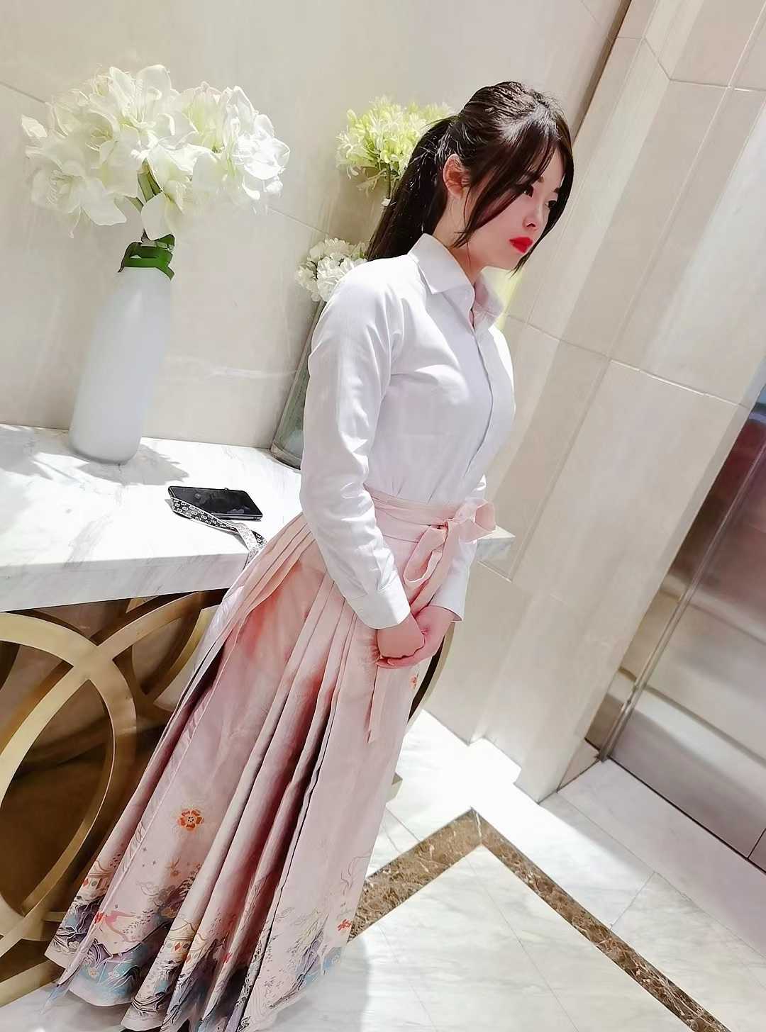 汉服妹子，特殊享受