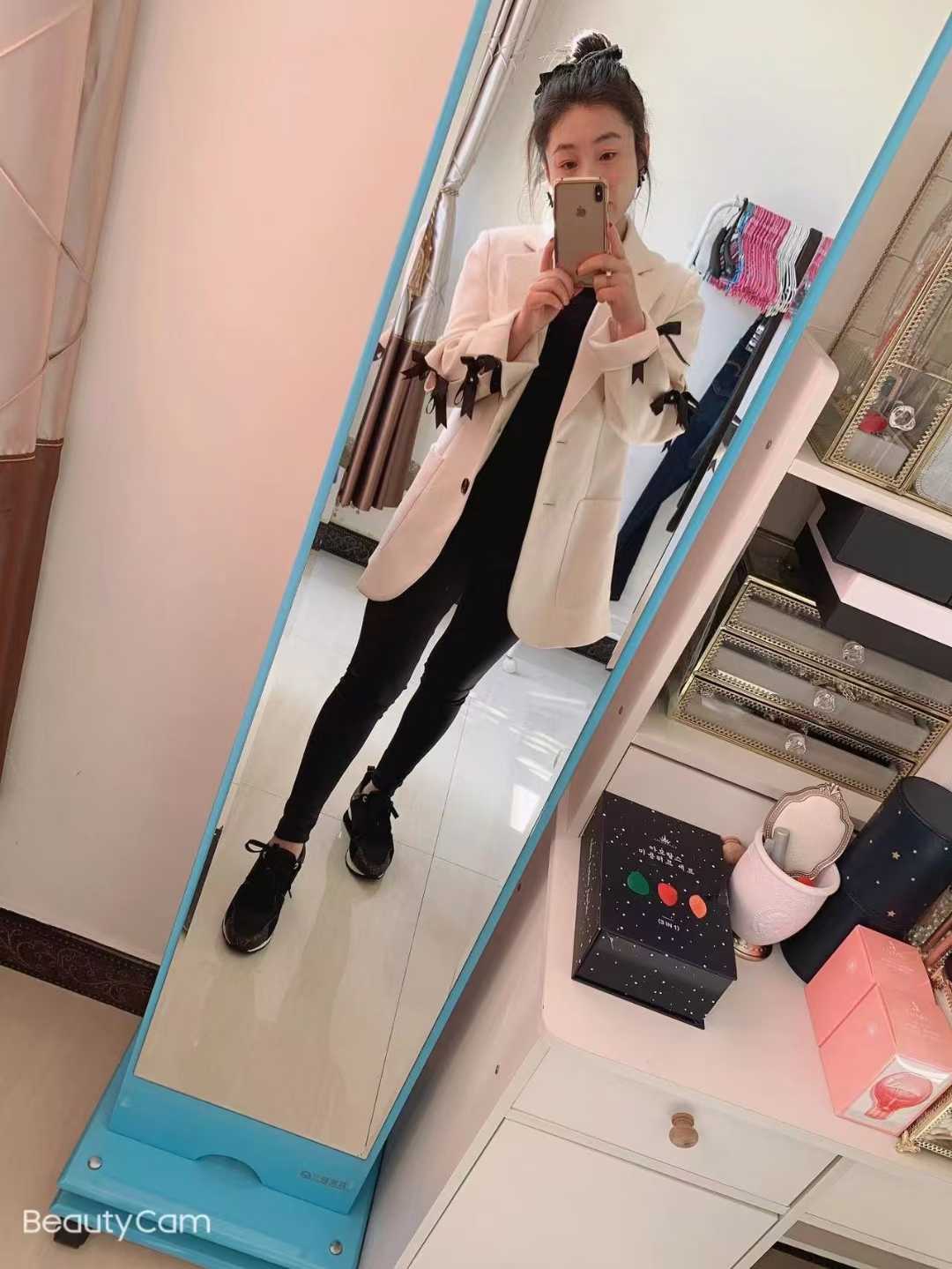 河北区一个身材不错的兼职妹子