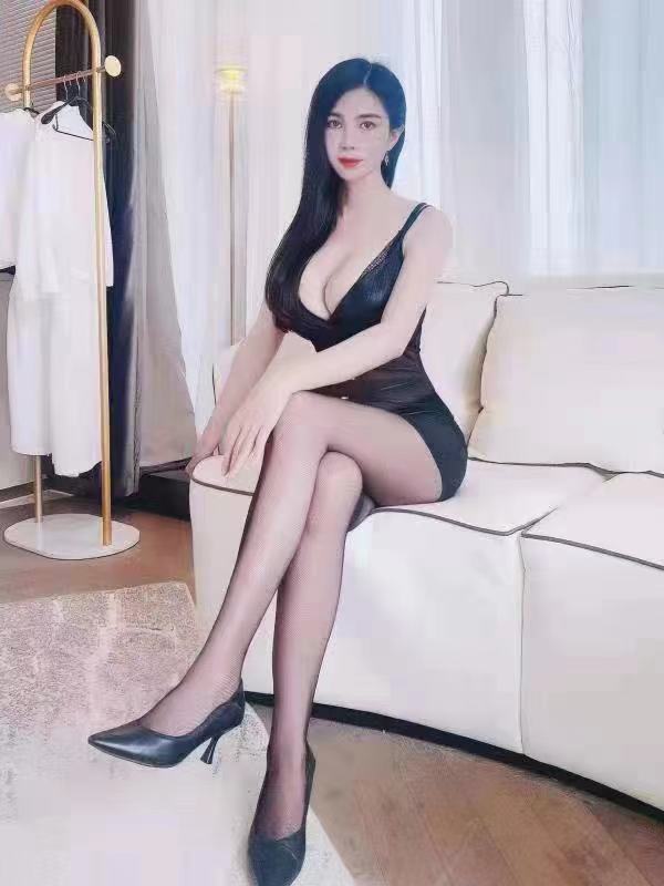 少妇美女，制服诱惑