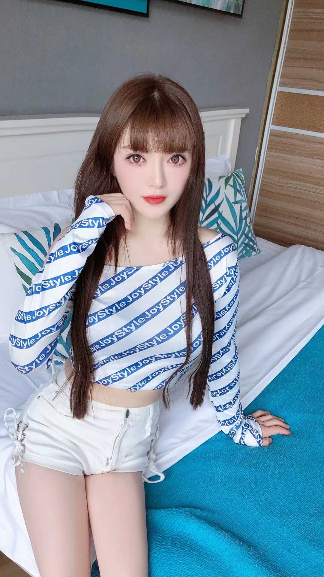 长腿妹妹，秀色可餐，风Sao性感