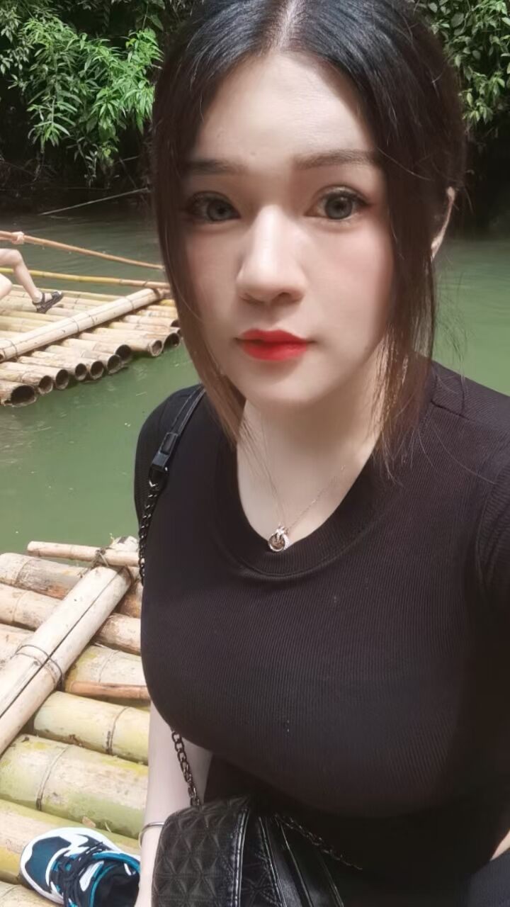 丰满型宝贝，巨乳肥臀