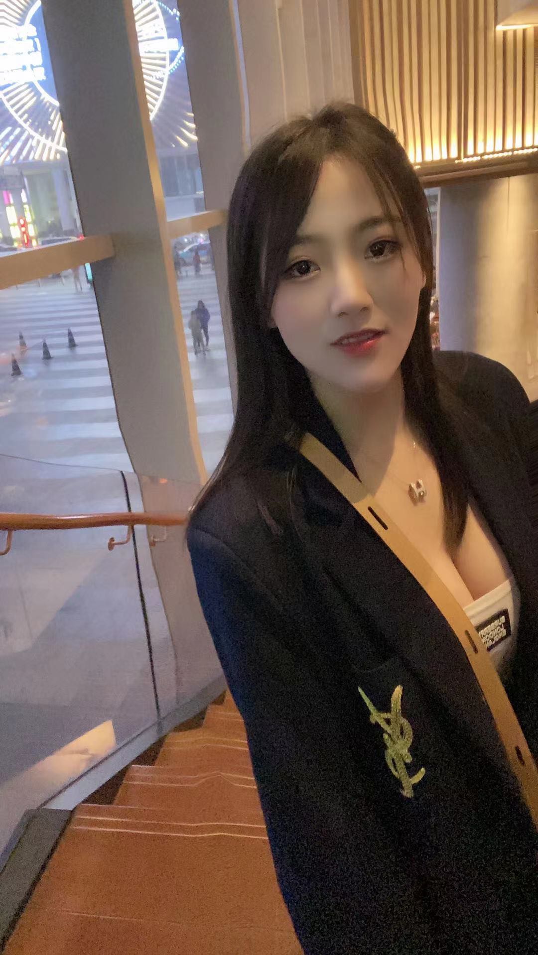 猫猫深圳龙华最可靠真实的一个小妹妹