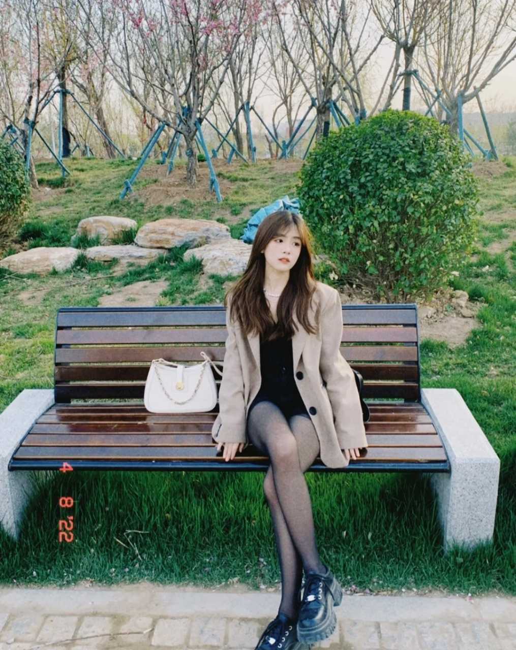 电脑上发现超赞的朝阳嫩妹