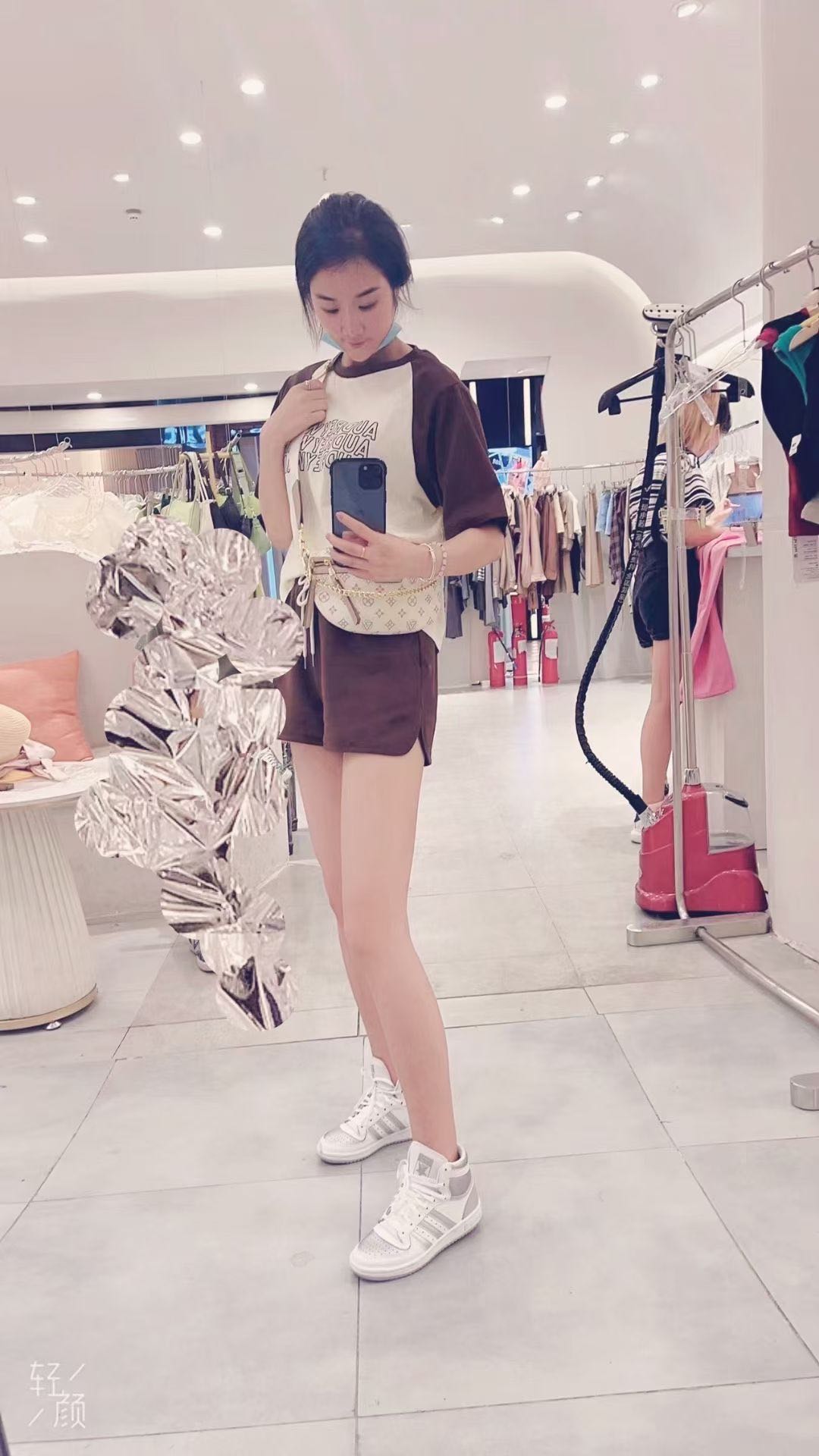 新市区性感漂亮的美女