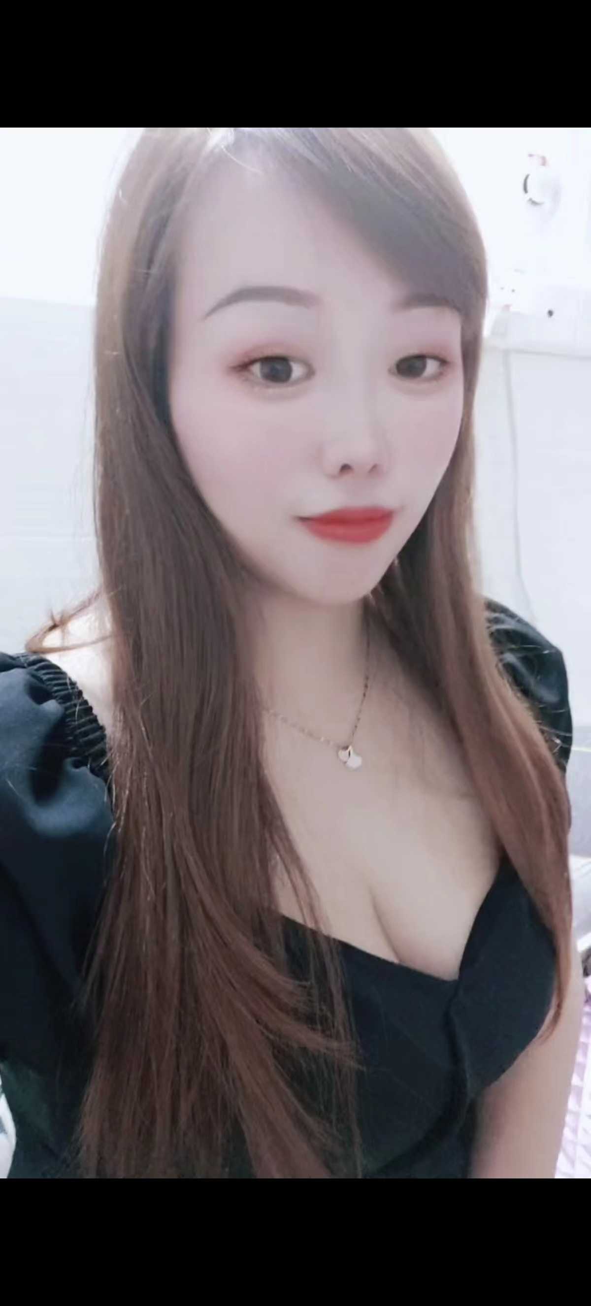 深圳龙华汇海广场极品兼职妹妹