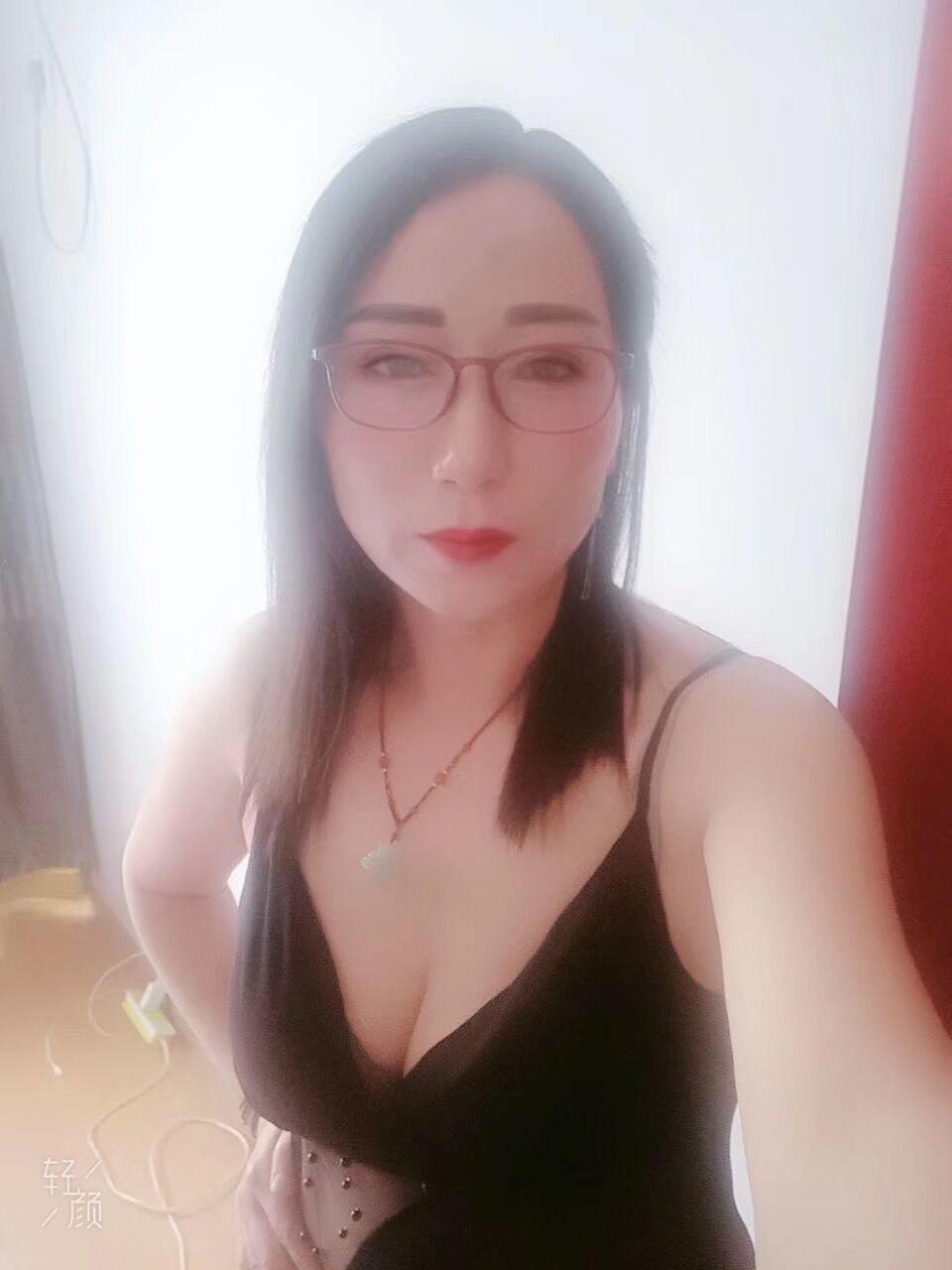 安徽合肥瑶海区胸大很sao的少妇熟女一枚，性价比