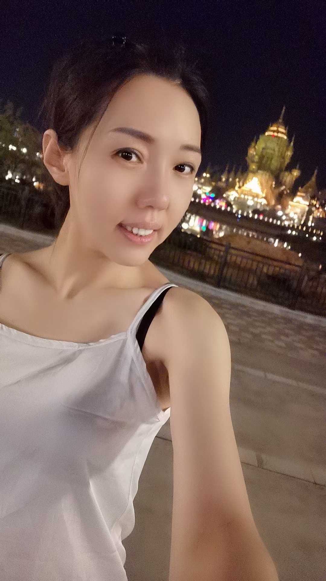 平江万达附近身材不错的妹妹