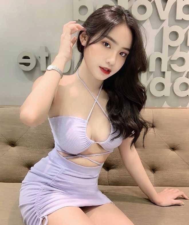 很好看的妹子，身材好，水多