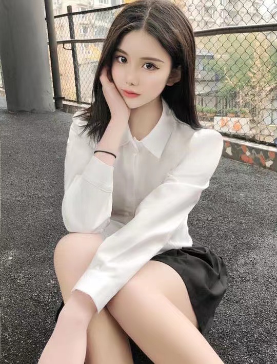 青羊区年轻漂亮的美女