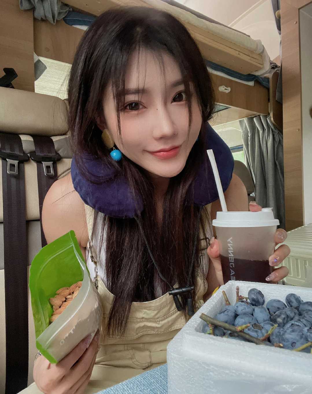 本人刚下海新人 多关照家人们 多样性