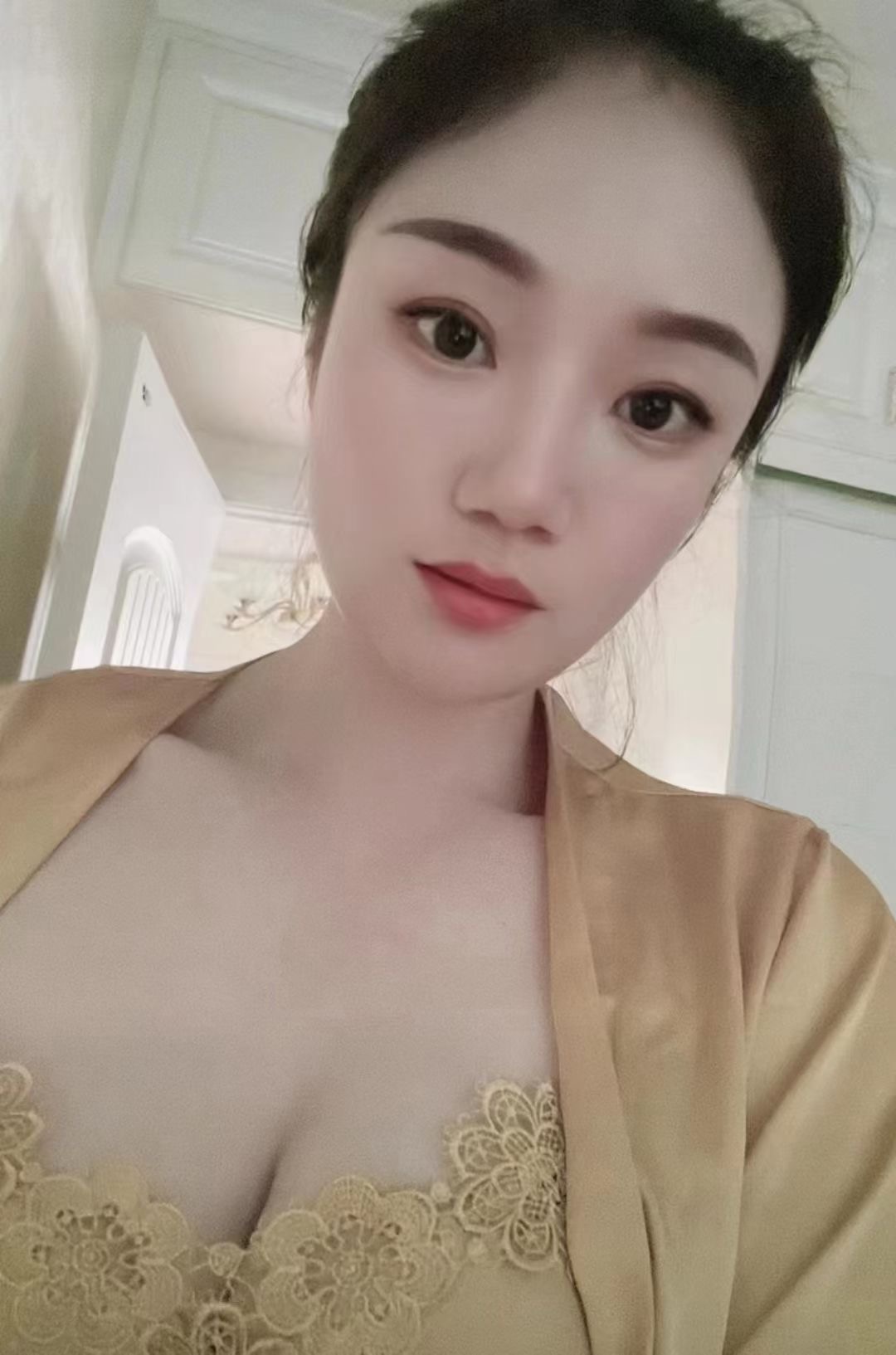 175的模特气质小姐姐