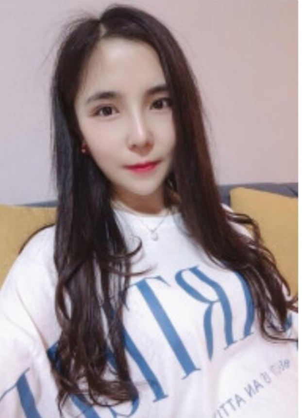 风Sao静静，前凸后翘