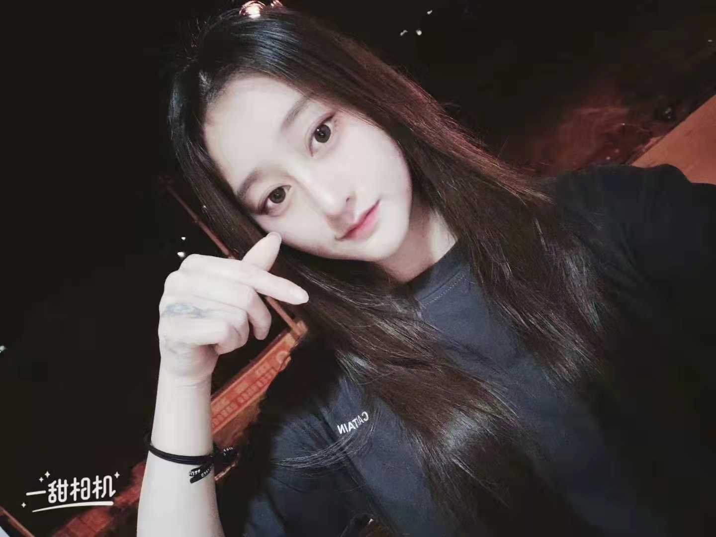 02年小萝莉 ，来自大山苗族