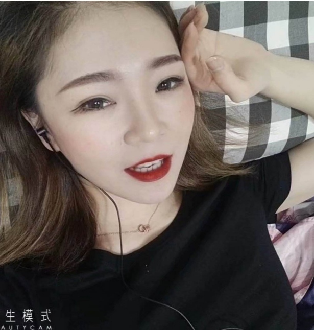 成华区黑丝高跟美女