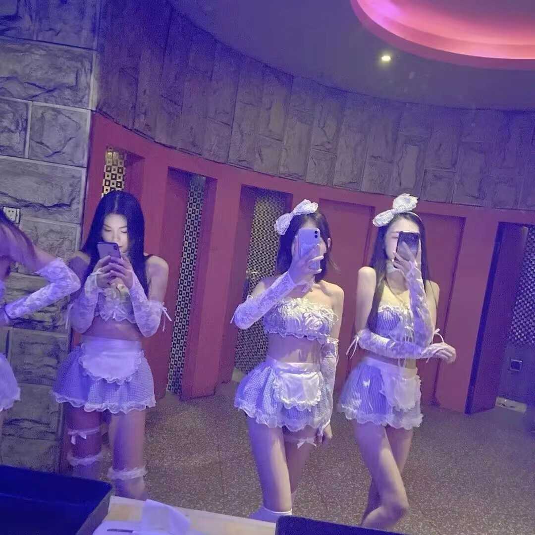 服务舒服，妹子都是嫩妹