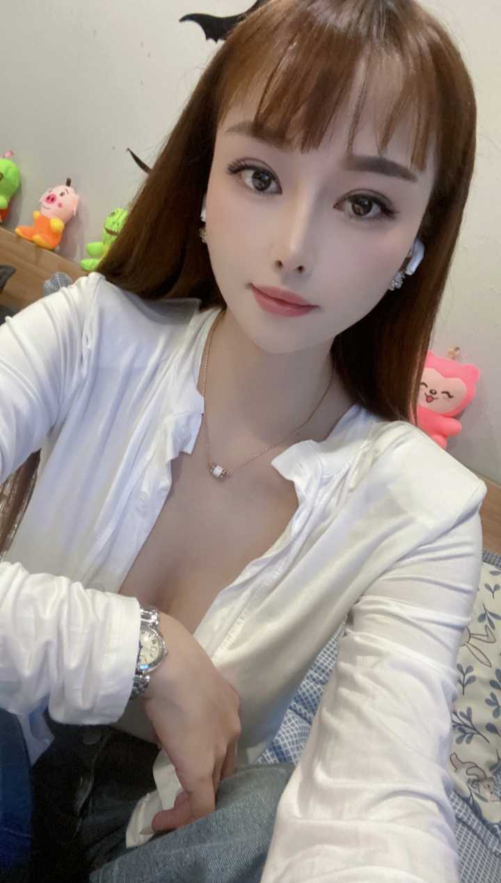 三点粉嫩，水多，奶子大