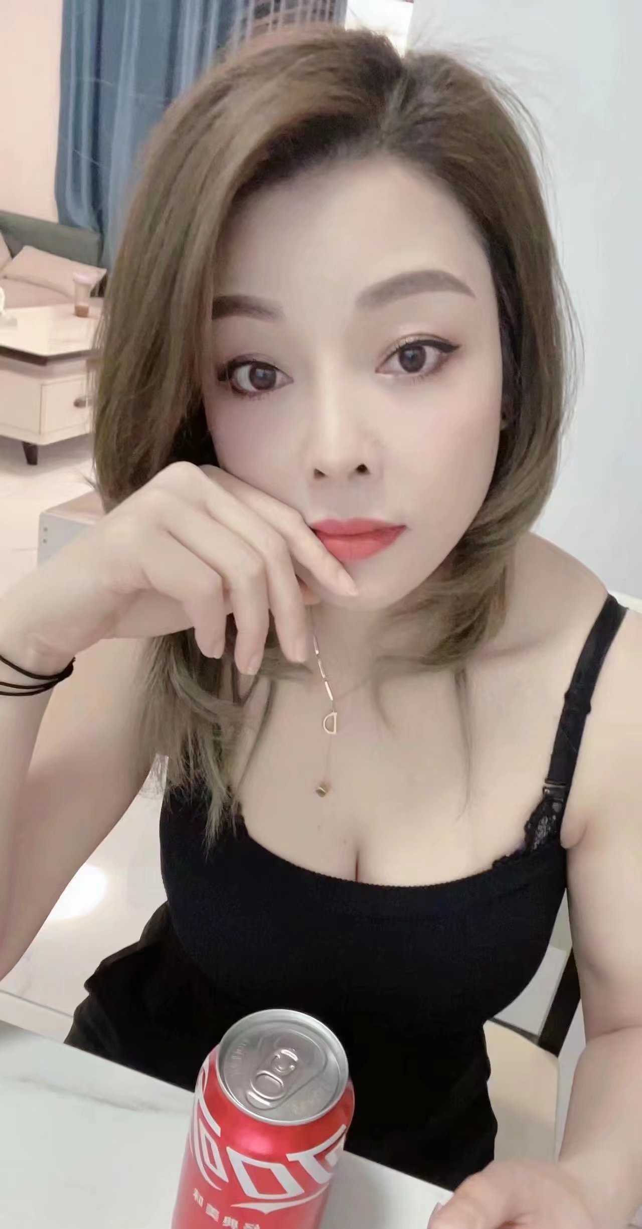 姑苏凳浴经典少妇~彤彤