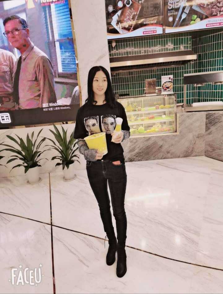 无齿感KH，后入视觉感很刺激