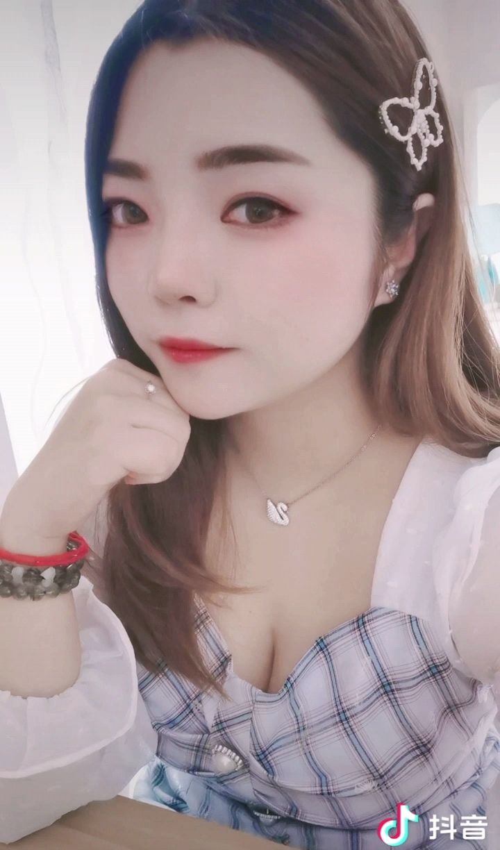 武昌性感大胸嫩妹