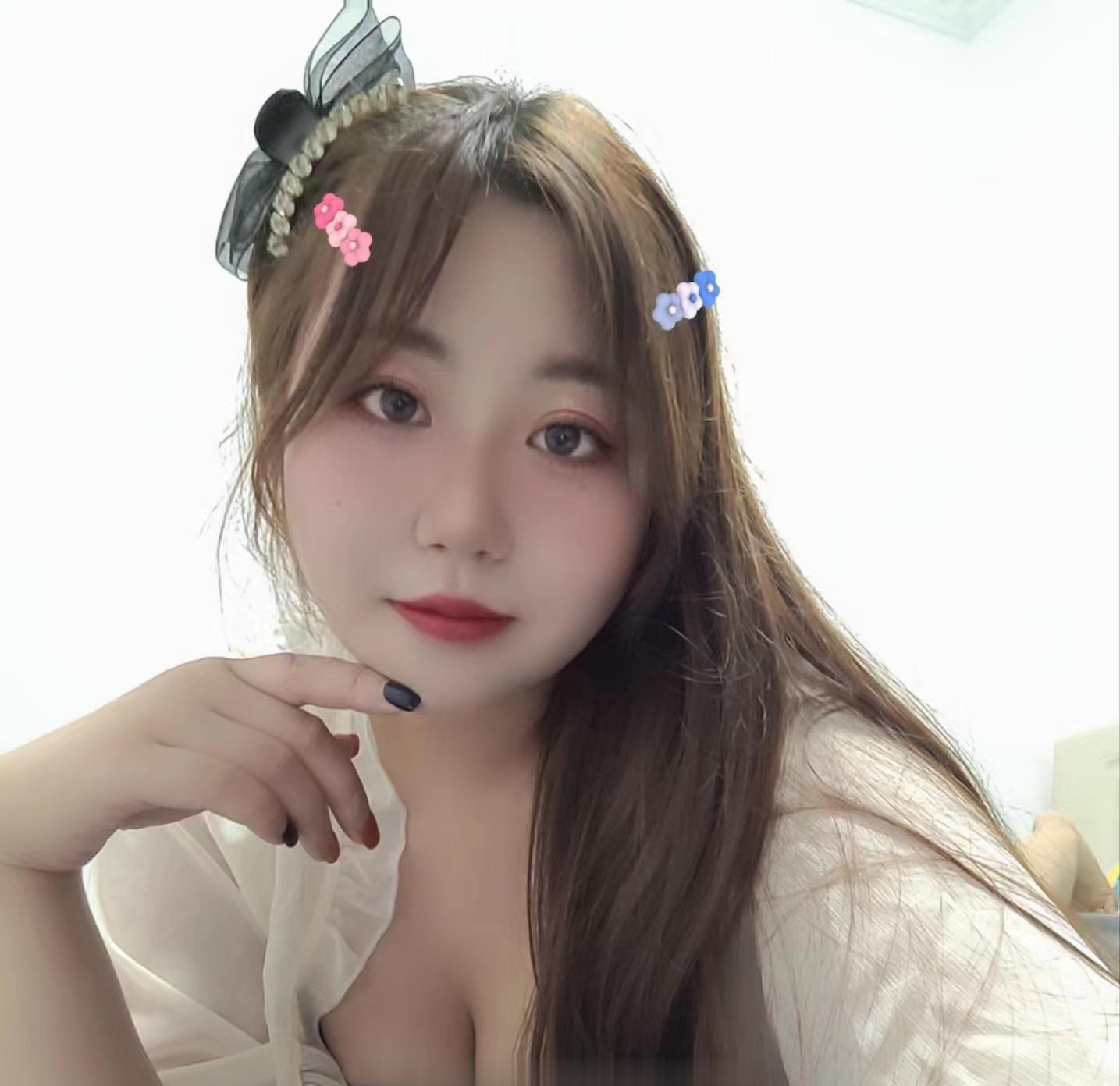 罗湖大胸糖果果