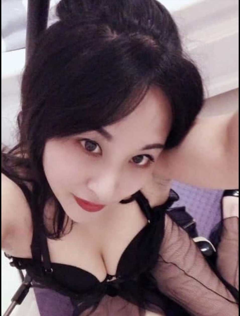 上海风Sao少妇，制服诱惑