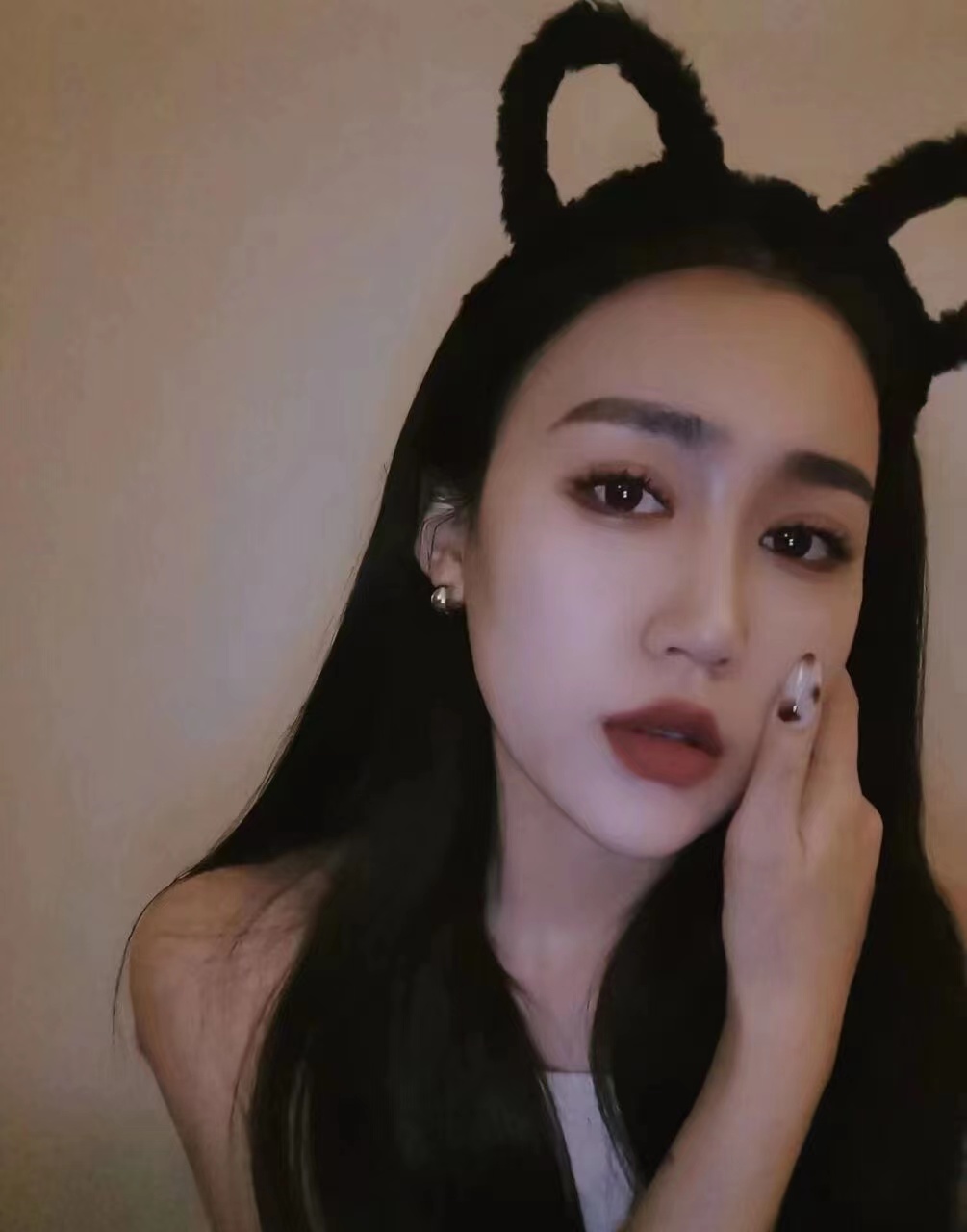 年轻漂亮兼职小姐姐心