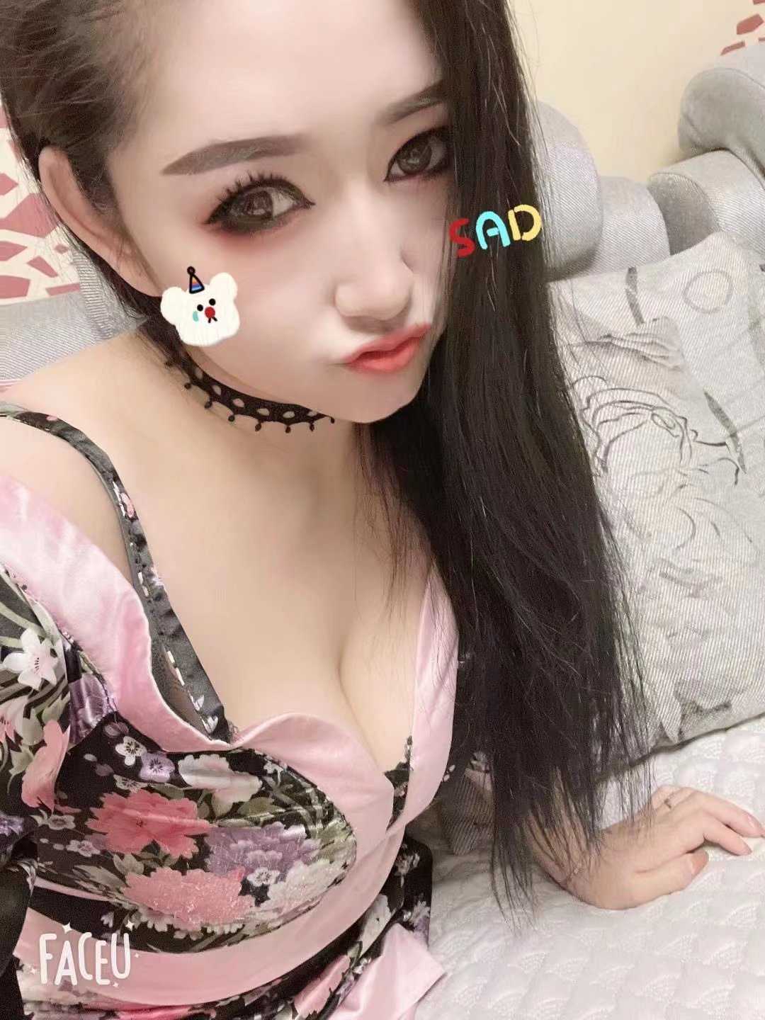 西门性价比年轻东北美女