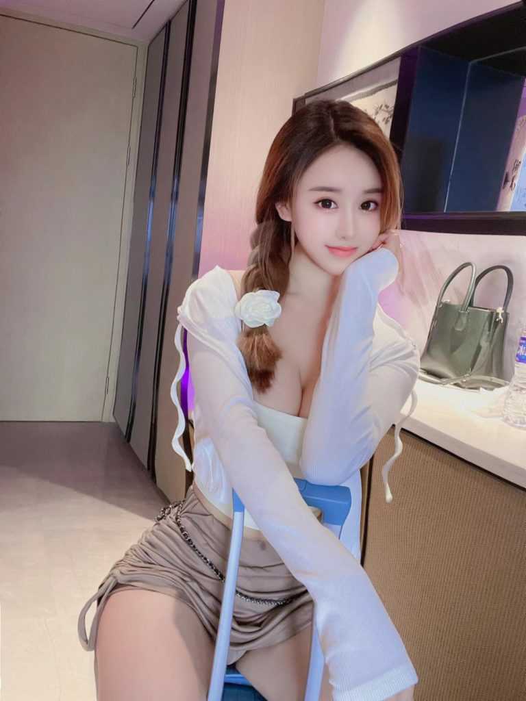 极品性感大波少妇