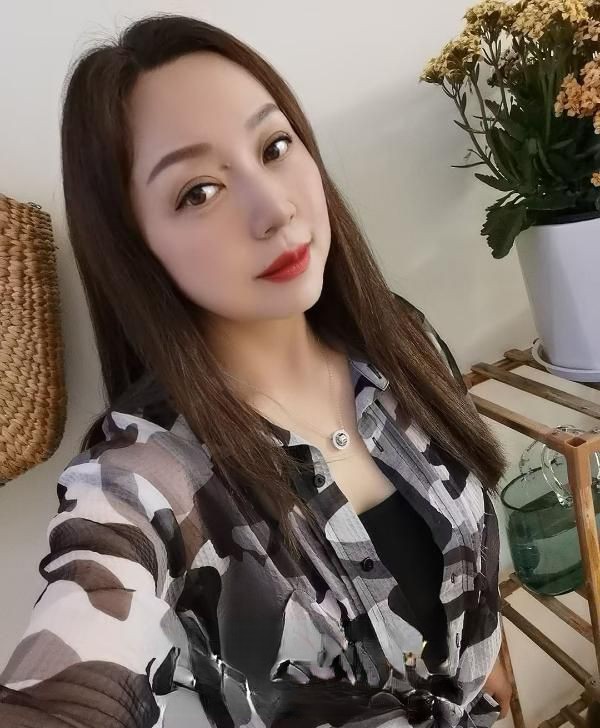 温柔知性，胸大Sao啊