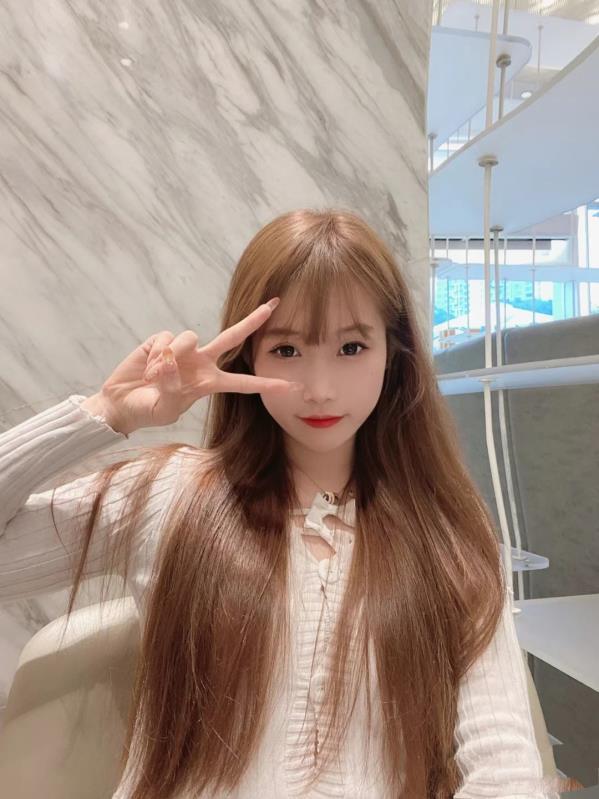 长腿丝袜诱惑，只想干死她