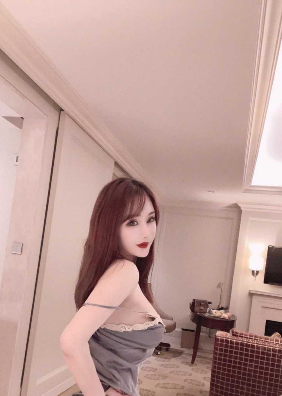 大胸小雅，风情万种