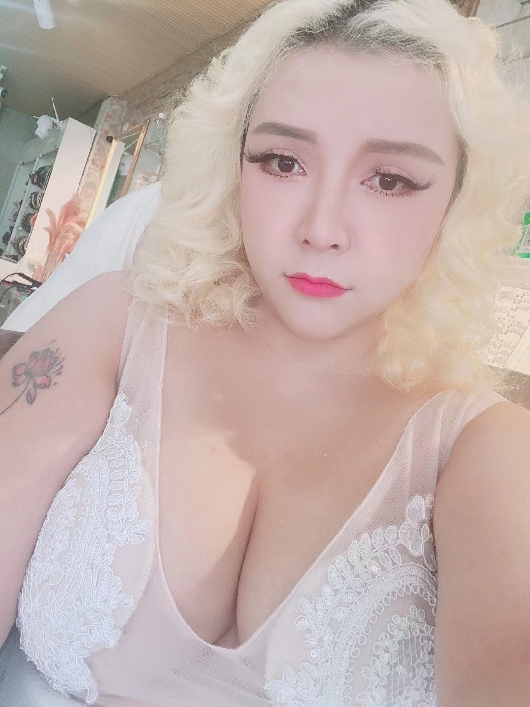 龙华区超级大波妹